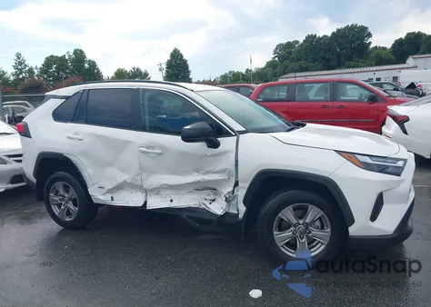 2024 Toyota Rav4 Hybrid Le z USA, uszkodzony, nr VIN 4T3LWRFV0RU161556